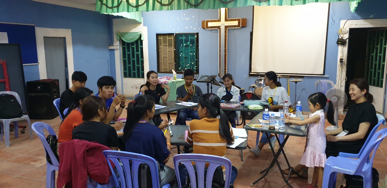 캄보디아죠이선교회 대학생 양육 모임