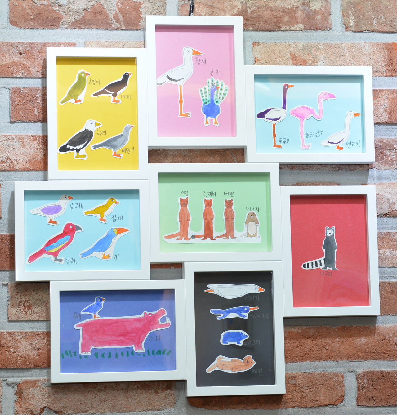 역촌교회 1층 카페 '푸른초장'에서 7월 25일까지 열리는 이상욱 작가 개인전에 전시된 작품.