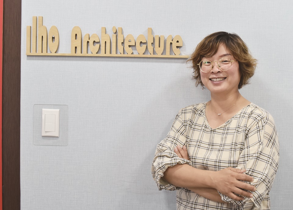 인천일호건축 대표 오주희 안수집사.