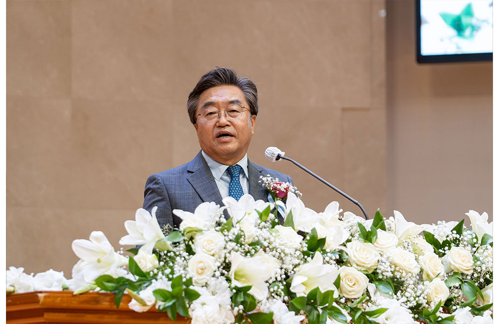 총회장 임석웅 목사가 취임식에서 설교했다.