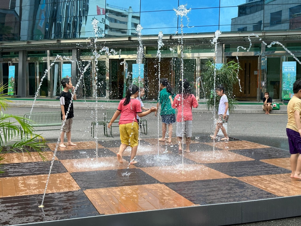 명성교회는 지난 7월 21일 유치학교를 시작으로 여름사역을 실시하면서 지역주민들을 위한 섬김에도 앞장섰다. (사진=명성교회 제공)