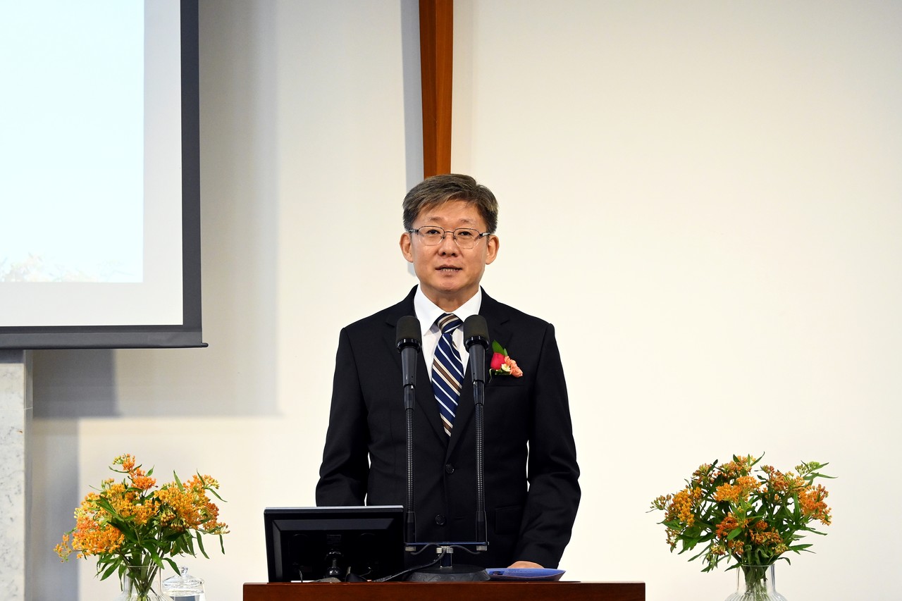 비전교회 새 담임으로 취임한 김규훈 목사.