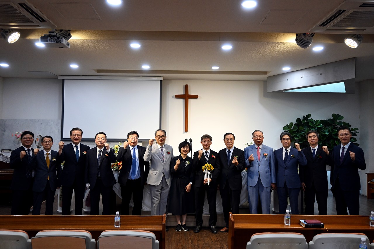 하남교회는 8월 18일 창립 20주년 감사 및 담임목사 취임예배를 드렸다.