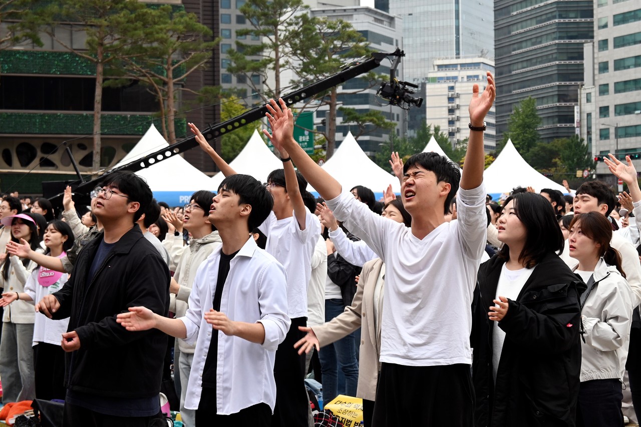 ‘1027 한국교회 200만 연합예배 및 큰 기도회’가 10월 27일 광화문~서울역과 여의도 일대에서 개최됐다.