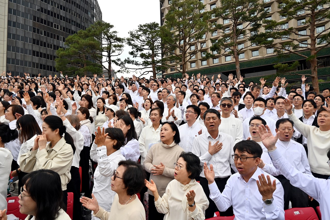 ‘1027 한국교회 200만 연합예배 및 큰 기도회’가 10월 27일 광화문~서울역과 여의도 일대에서 개최됐다.