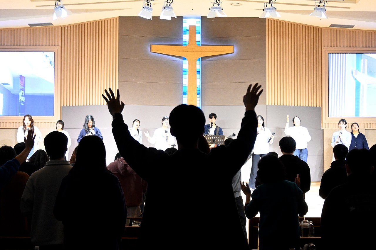 ‘수도권역 WHE 청년 연합수련회’가 ‘New Power’를 주제로 13일 부평제일교회에서 개최됐다.