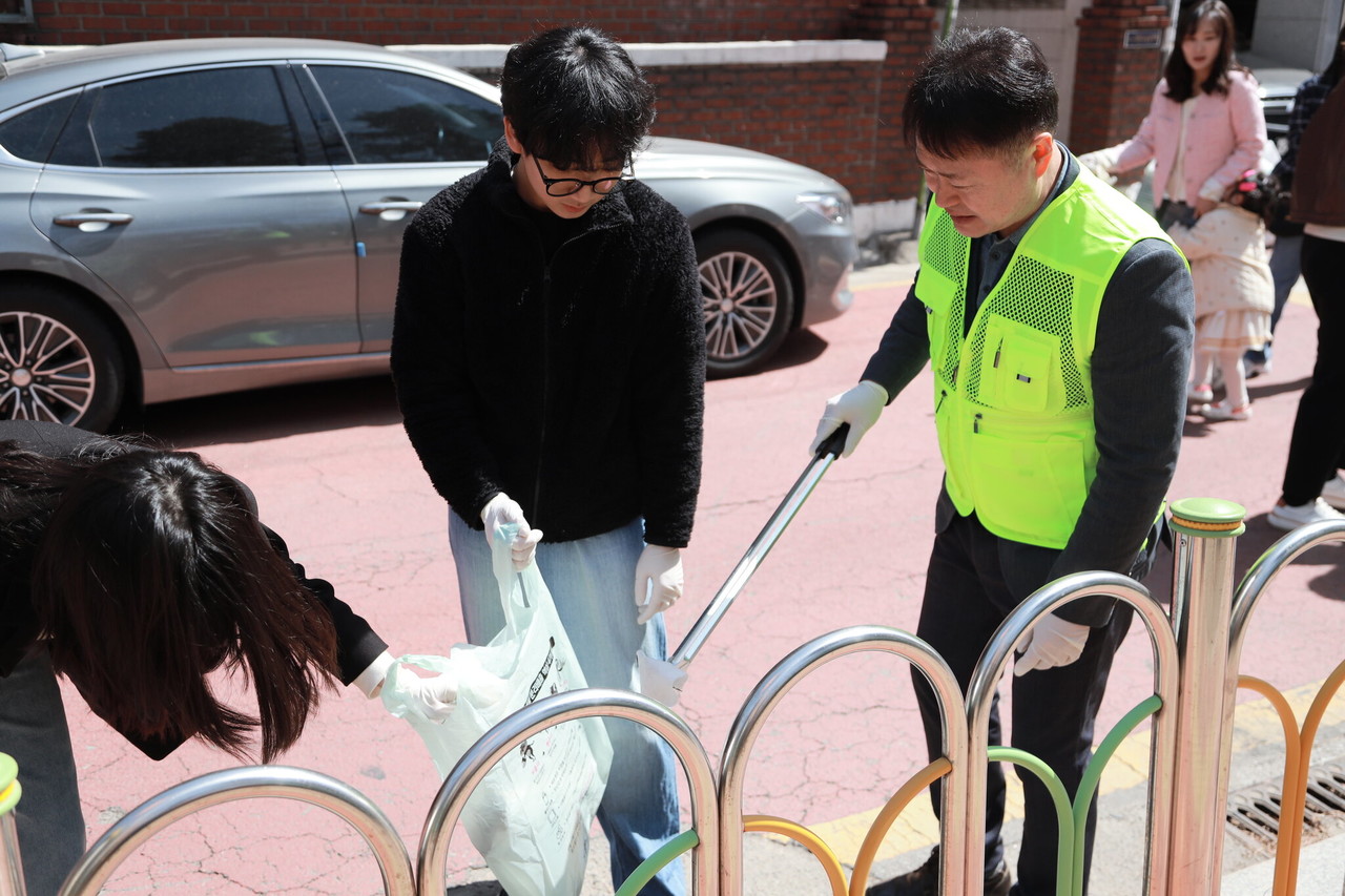수원중앙교회가 사순절 기간에 맞춰 ‘줄이고, 늘리고, 지구 다이어트!’라는 주제로 환경 캠페인을 진행 중이다. (사진=수원중앙교회 제공)