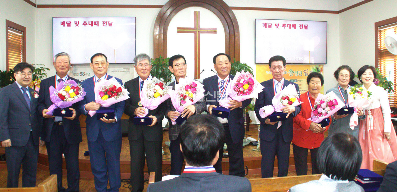 자은서부교회 임직자 일동