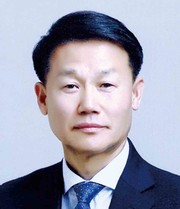 유지재단 신임 이사 신부호 장로