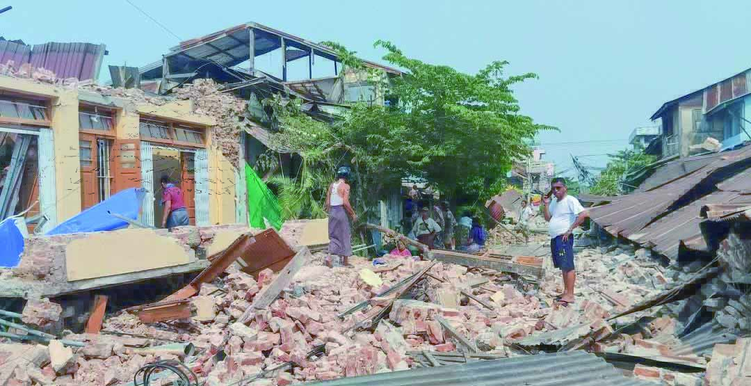 최근 발생한 지진으로 건물이 무너져내린 미얀마 전경.