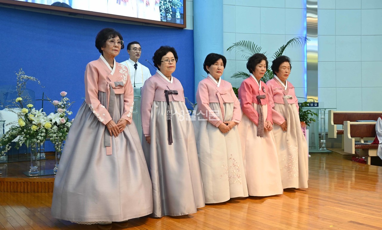 명예권사 일동.