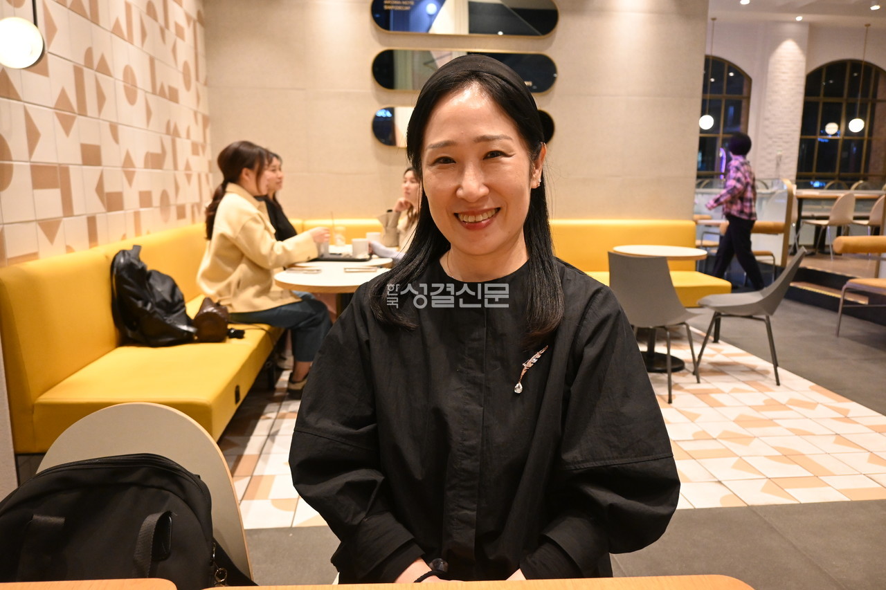 인도네시아에서 교회학교 교재 번역·보급 사역 중인 최지현 선교사.