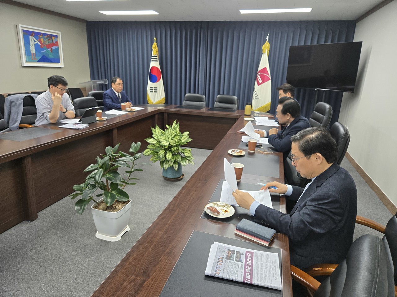 한국기독교공공정책협의회는 지난 5월 1일 한국교회총연합 회의실에서 제21대 대통령선거 각 당 후보들에게 제안할 10대 정책 선정을 위한 회의를 개최했다. (사진=한국기독교공공정책협의회 제공)