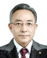 법제부장 황영복 목사