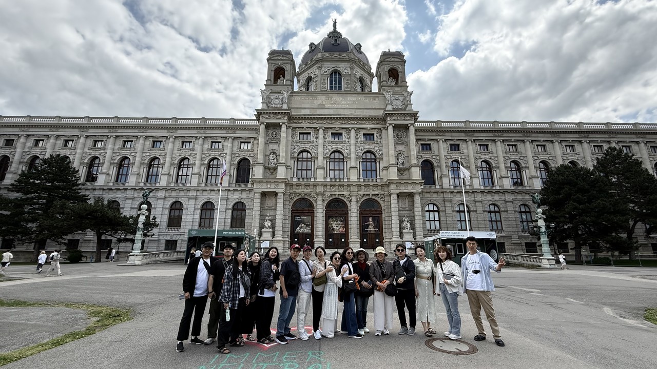 백암교회는 지난 6월 16-23일 오스트리아·스위스·프랑스를 중심으로 유럽 종교개혁지 성지순례를 실시했다.