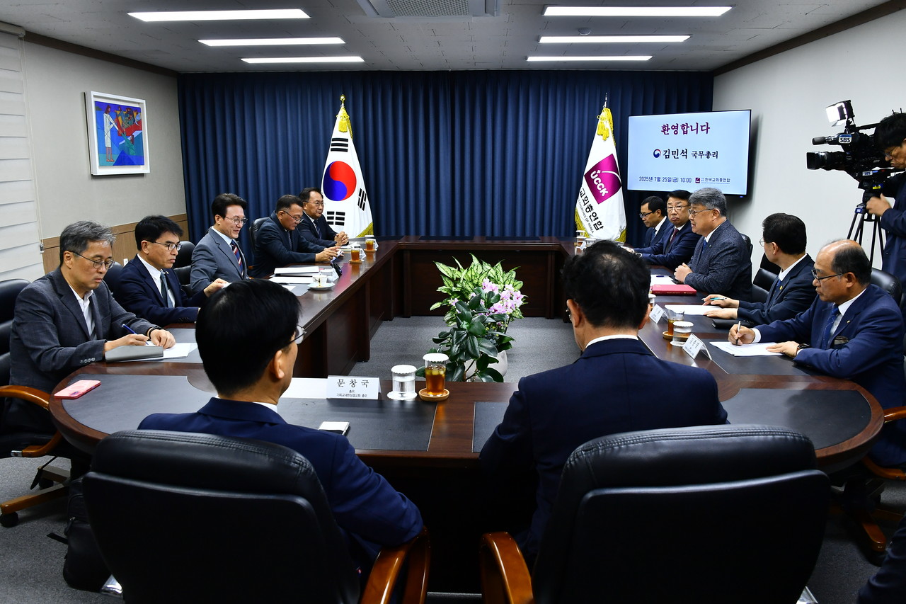 김민석 국무총리가 지난 7월 25일 한국교회총연합을 찾아 취임 인사를 전하고 교계의 협력을 당부했다. (사진=한국교회총연합 제공)