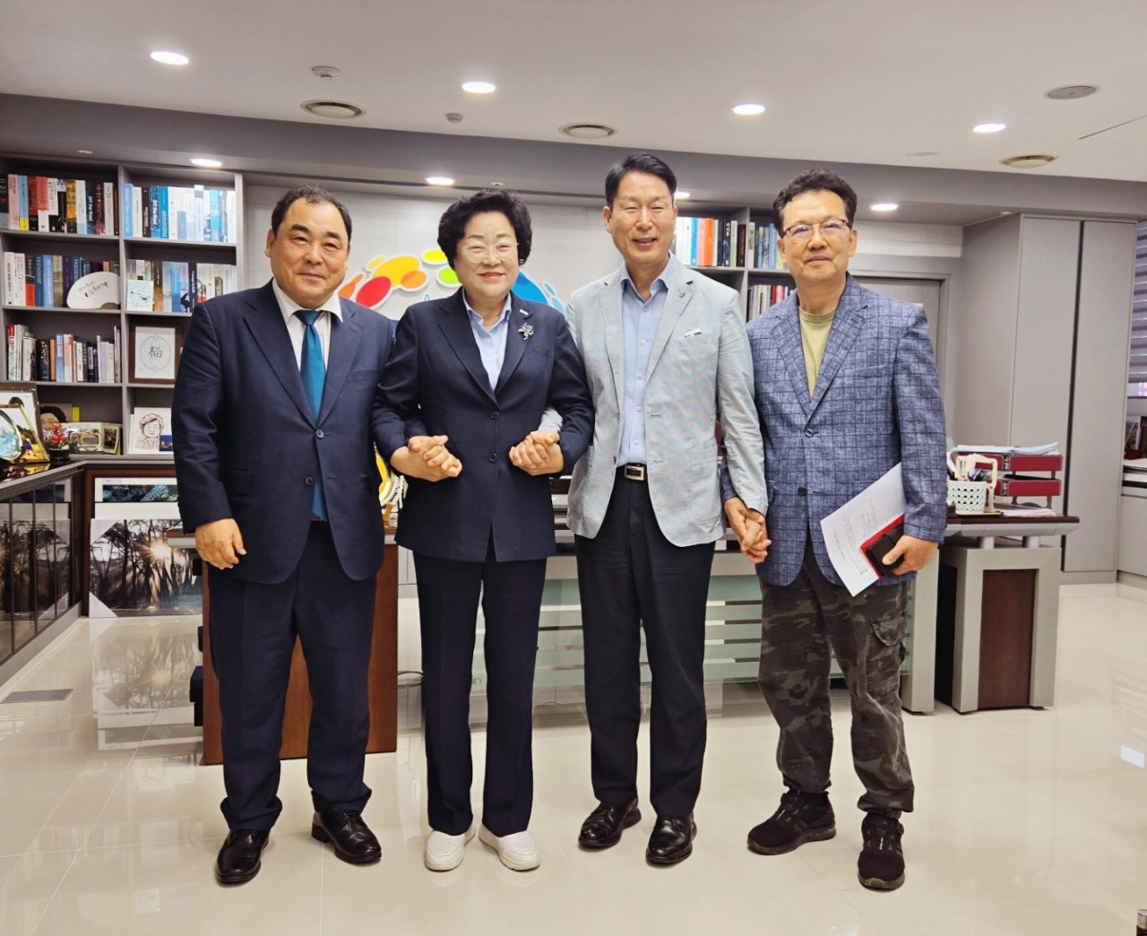 세계성시화운동본부와 이천성시화운동본부는 지난 8월 6일 오전 김경희 이천시장과 면담을 진행했다. (사진=세계성시화운동본부 제공)