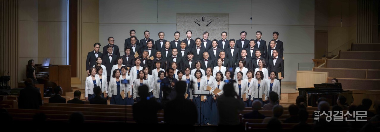 목사합창단은 지난 9월 22일 강서교회에서 제6회 정기공연을 개최했다.