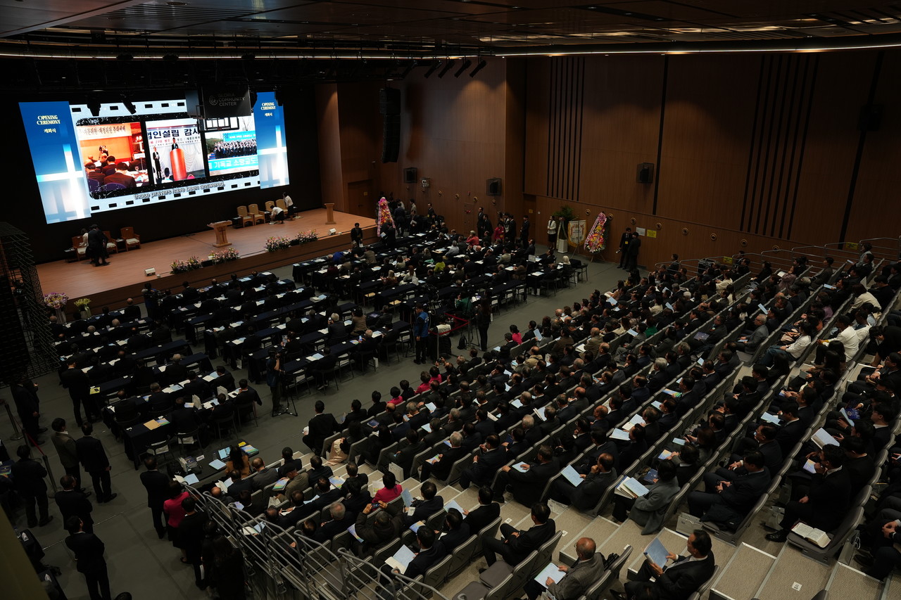 소망교도소 개청 15주년 기념 제1회 아가페 국제교정학술대회가 지난 11월 5일부터 7일까지 명성교회 글로리아커뮤니티센터와 소망교도소에서 ‘세상의 빛: 신앙 기반 회복적 교정’을 주제로 진행 중이다. (사진=소망교도소 제공)